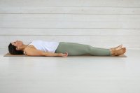 Yoga nidra is de stille hersteltruc van drukke sporters