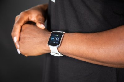 Hoe AI je HRV-data leest en je trainingsschema automatisch aanpast